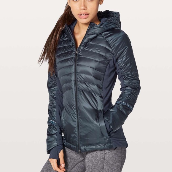Lululemon women’s Down For A Run Jacket II black goose down EUC